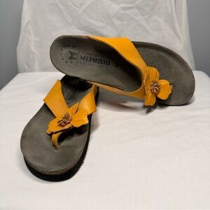 Mephisto Women's Yellow‎ Floral Sandals